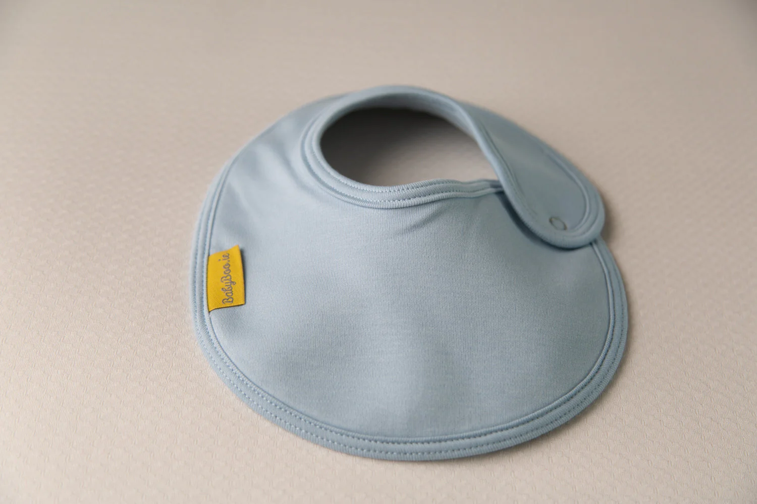 Mama's Mini organic cotton LittleBoo newborn bib - Image 16