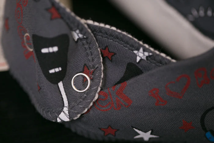 Rockstar organic cotton DribbleBoo bandana bib - Image 3