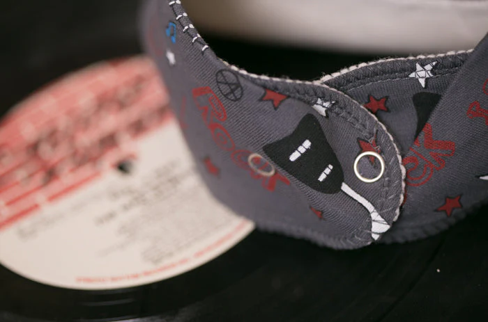 Rockstar organic cotton DribbleBoo bandana bib - Image 4